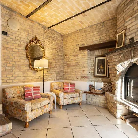 Appartamento La Casa Sul Piazzale By Rentbeat *