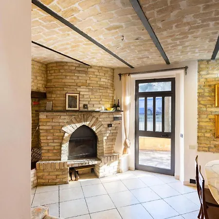 La Casa Sul Piazzale By Rentbeat Apartament