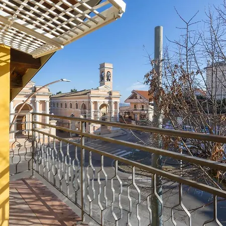 Appartamento La Casa Sul Piazzale By Rentbeat Chieti