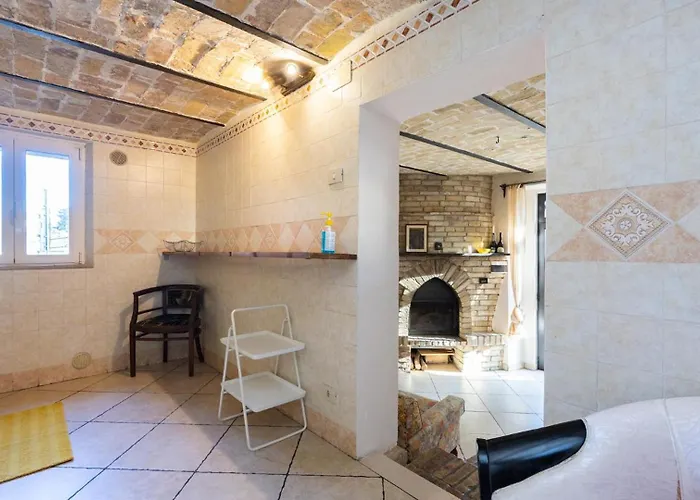 La Casa Sul Piazzale By Rentbeat * Κιέτι