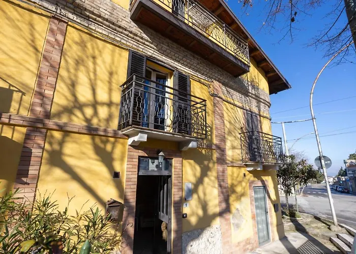 La Casa Sul Piazzale By Rentbeat * キエーティ